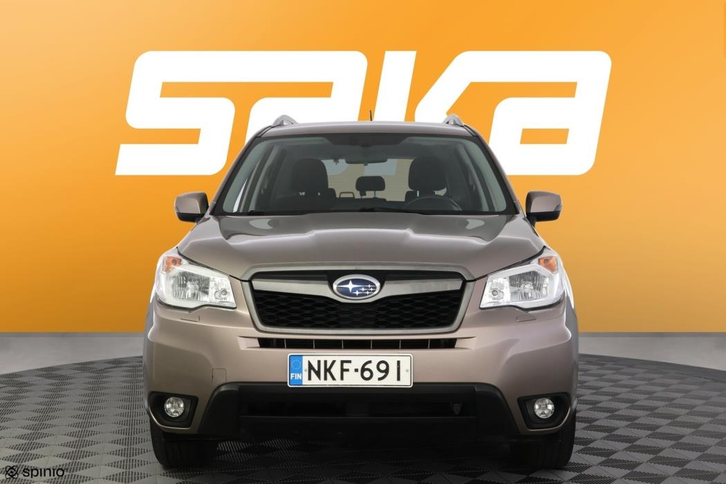 SUBARU Forester 2015