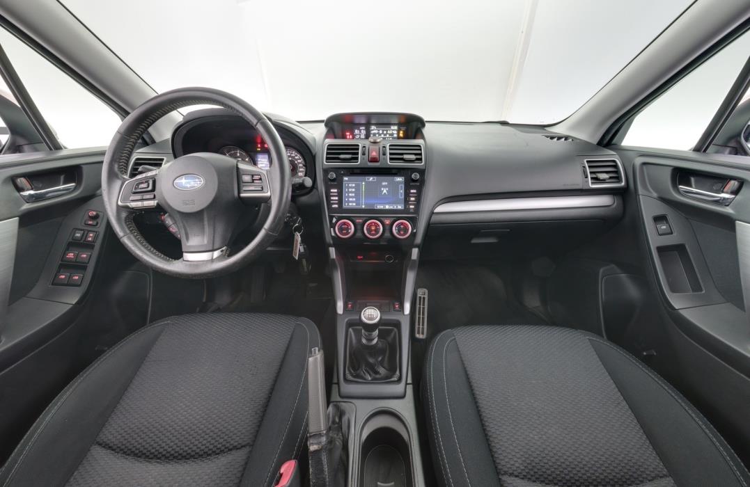 SUBARU Forester 2015