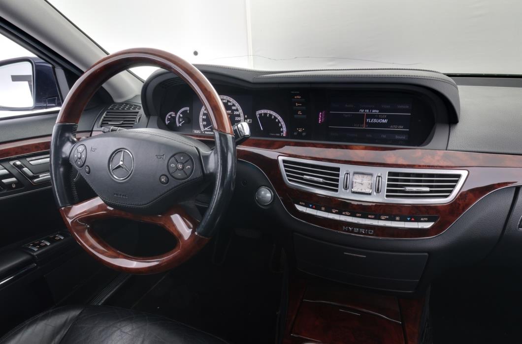 MERCEDES-BENZ S 2009