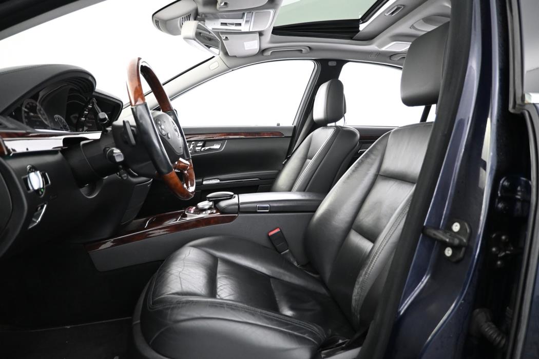 MERCEDES-BENZ S 2009