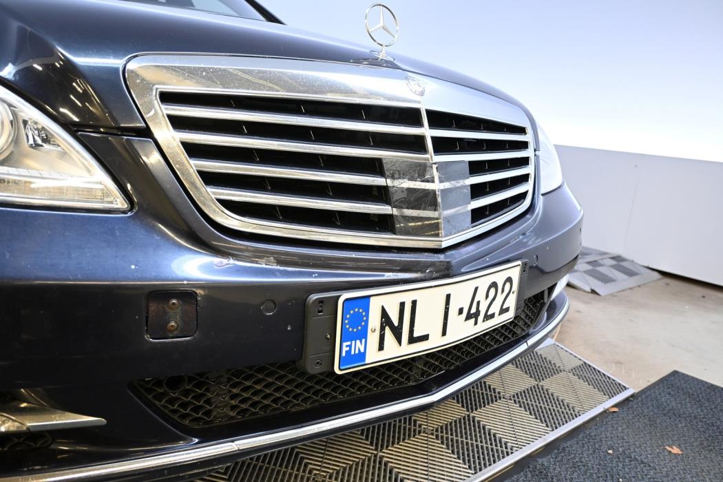 MERCEDES-BENZ S 2009