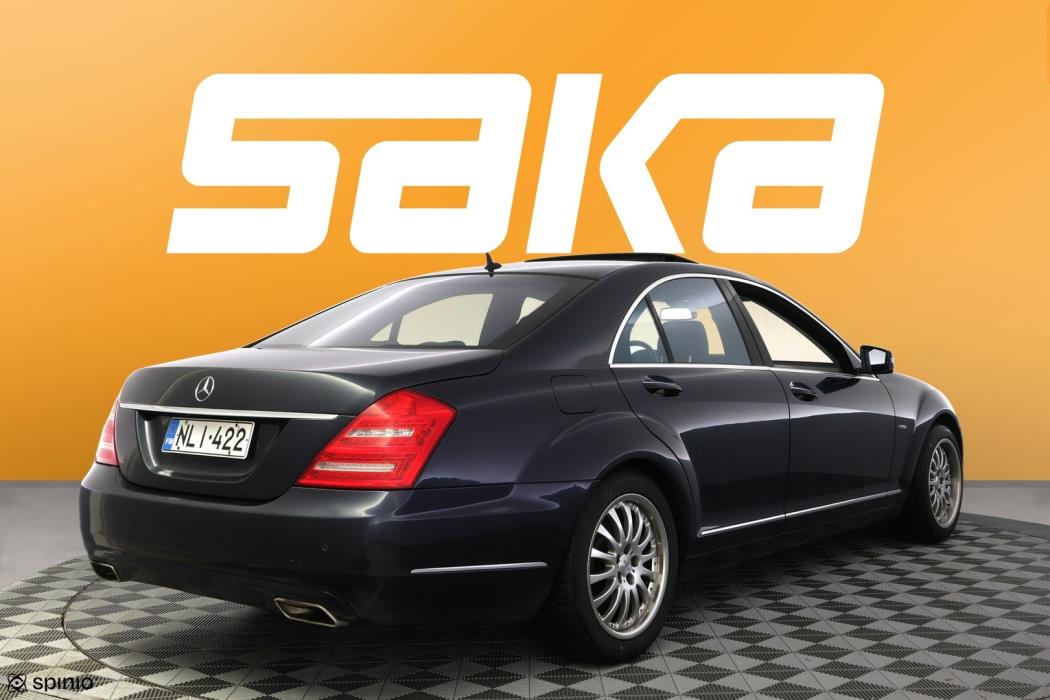 MERCEDES-BENZ S 2009