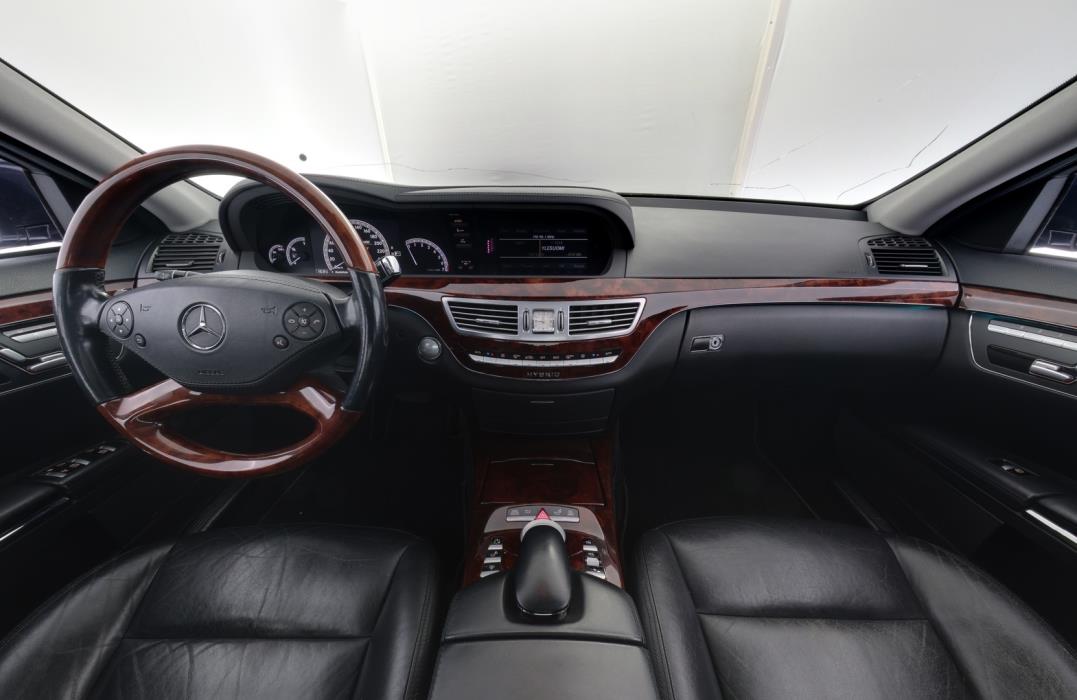 MERCEDES-BENZ S 2009