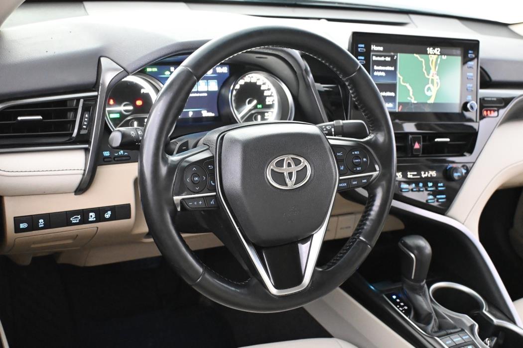 TOYOTA Camry 2023