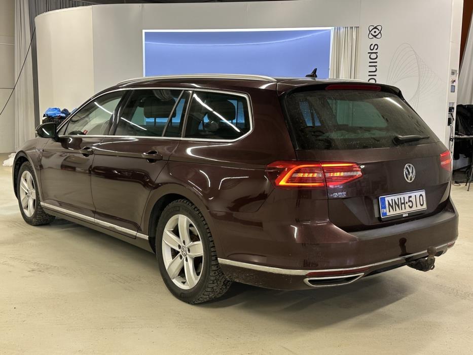 VOLKSWAGEN Passat 2017