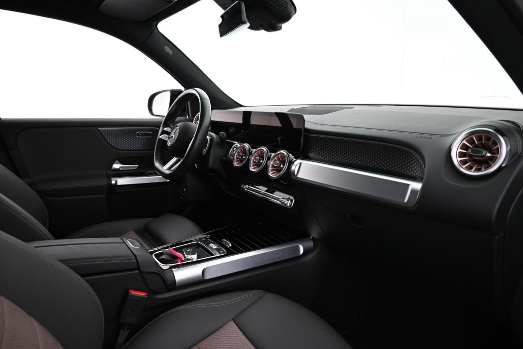 MERCEDES-BENZ EQB 2025