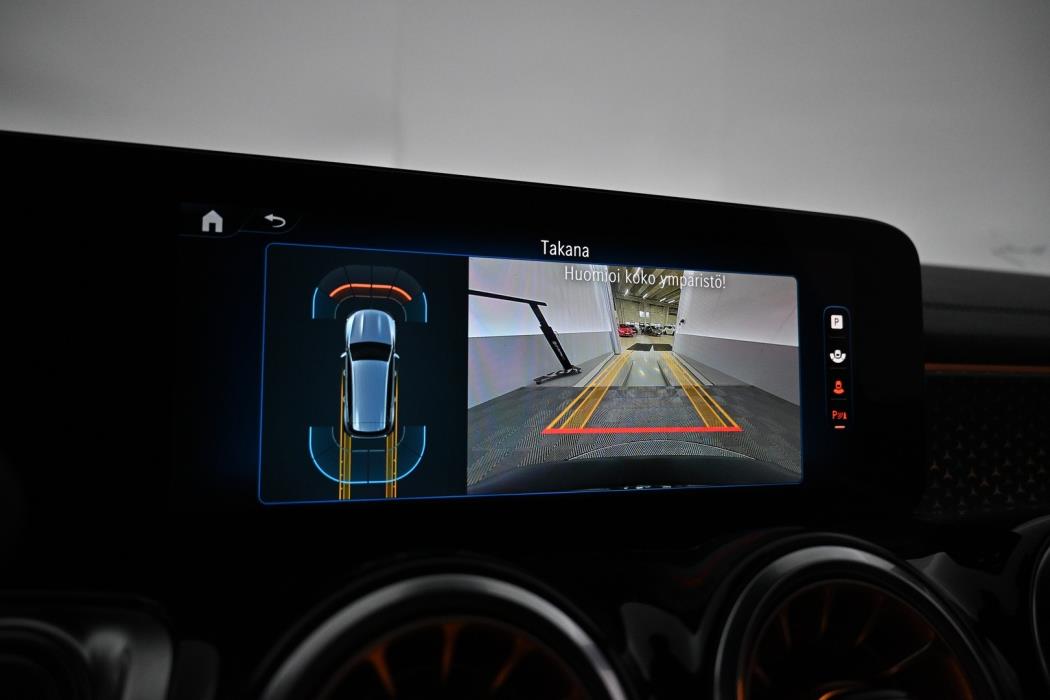MERCEDES-BENZ EQB 2025