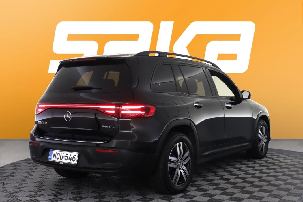 MERCEDES-BENZ EQB 2025