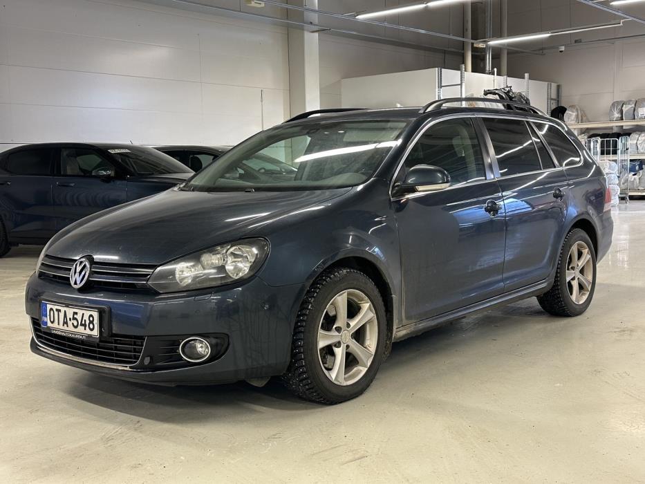 VOLKSWAGEN Golf 2010