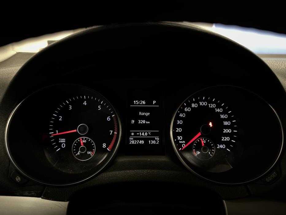 VOLKSWAGEN Golf 2010