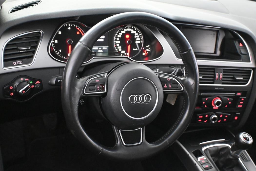 AUDI A4 2013