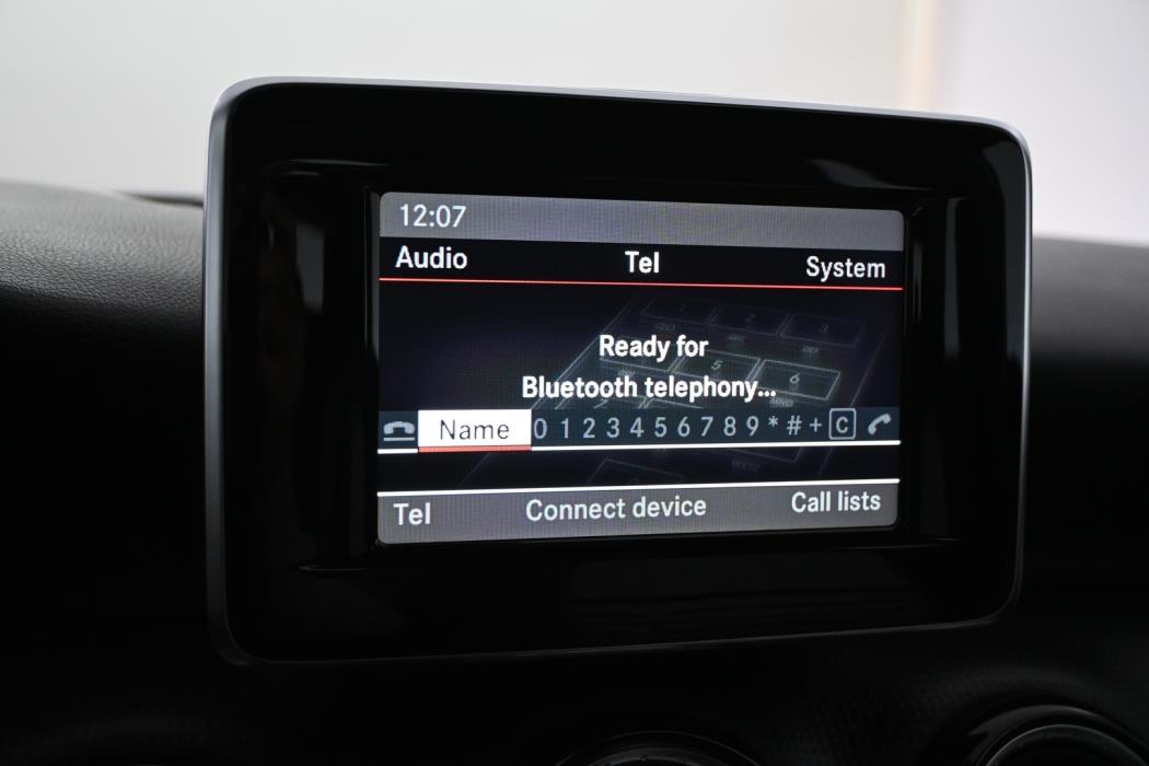 MERCEDES-BENZ A 2013