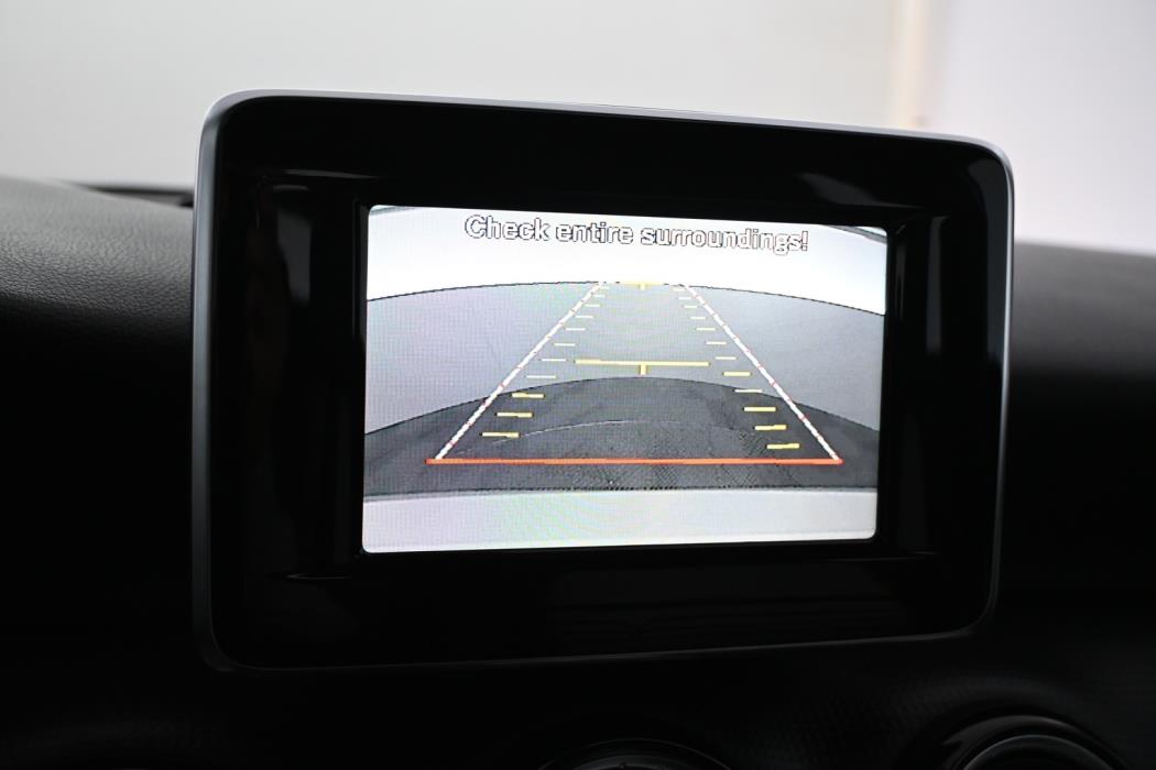 MERCEDES-BENZ A 2013