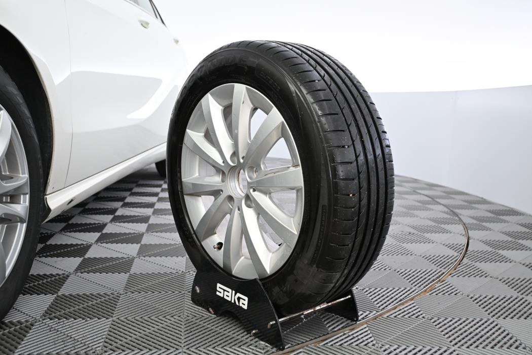 MERCEDES-BENZ A 2013