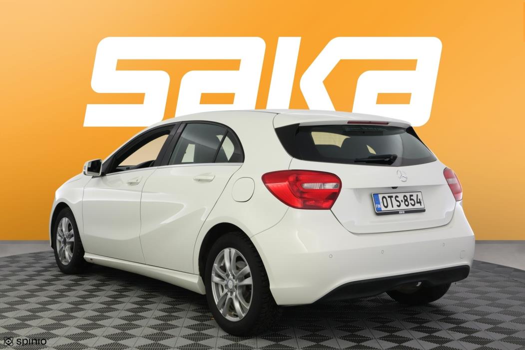 MERCEDES-BENZ A 2013