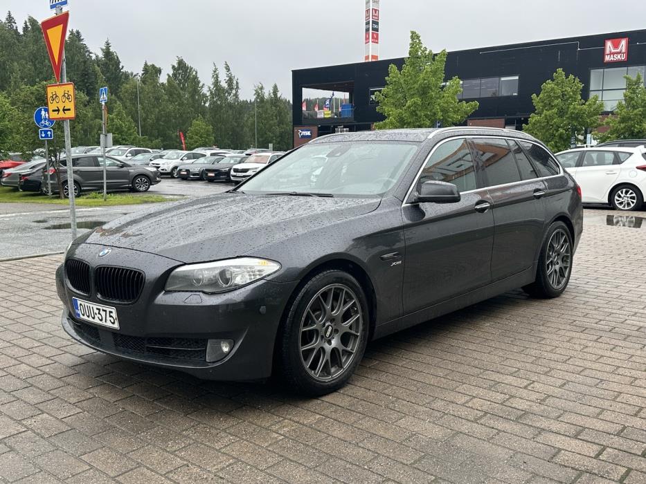 BMW 530 2011