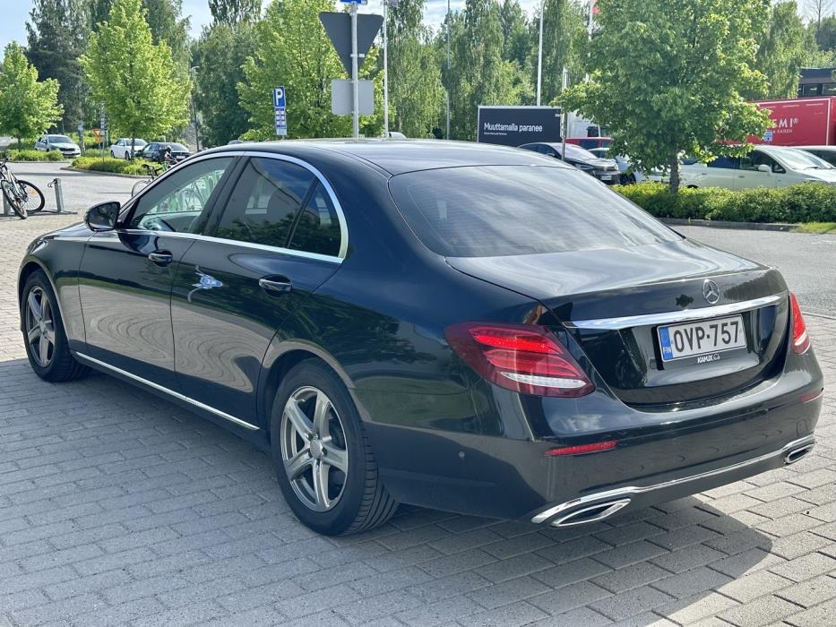 MERCEDES-BENZ E 2017