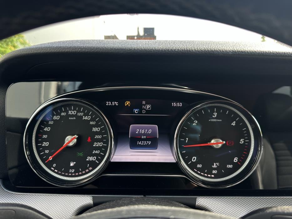 MERCEDES-BENZ E 2017