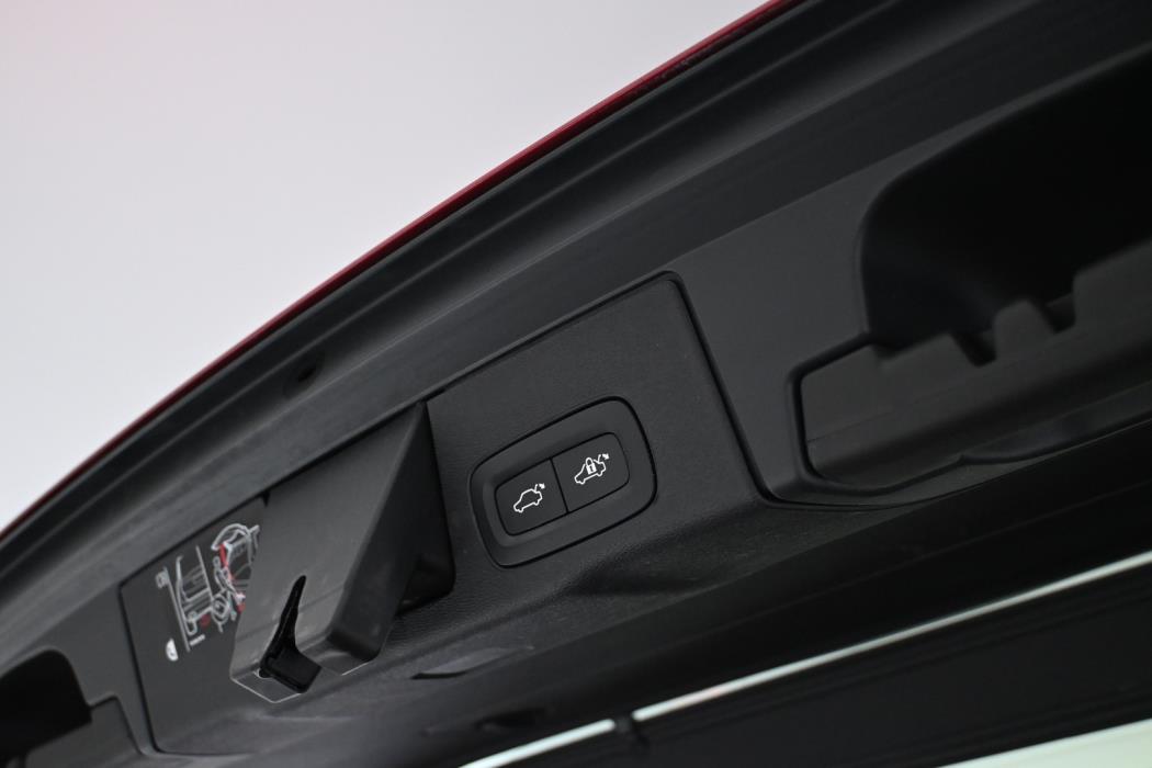 VOLVO XC60 2019