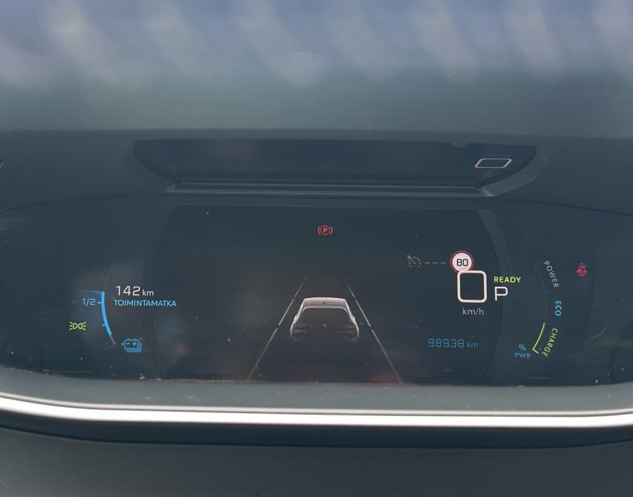 PEUGEOT e-208 2021