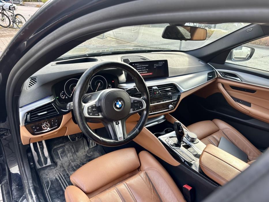 BMW 530 2019