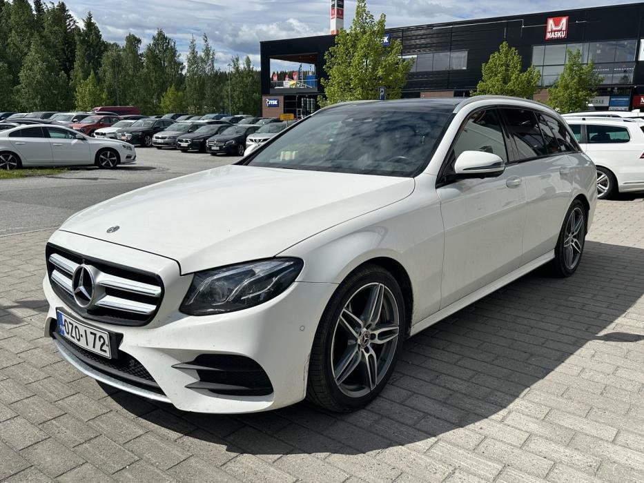 MERCEDES-BENZ E 2019
