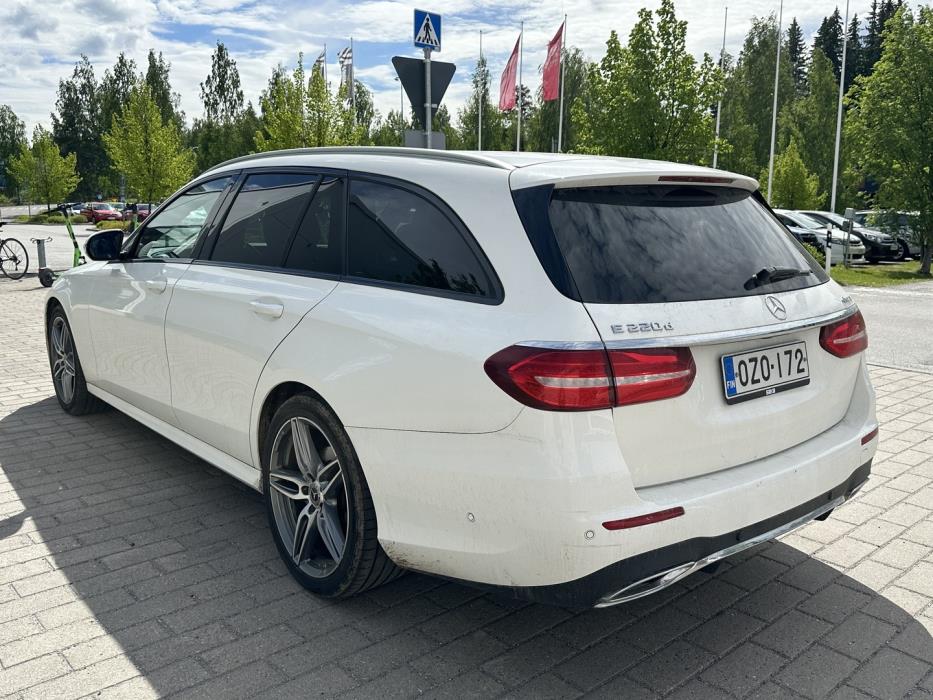 MERCEDES-BENZ E 2019