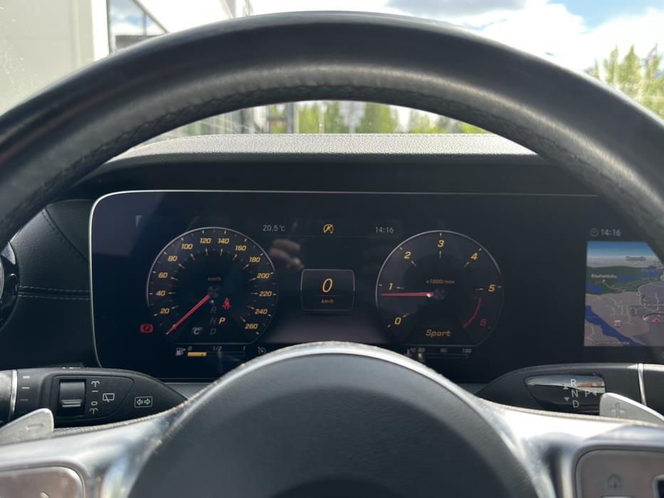 MERCEDES-BENZ E 2019