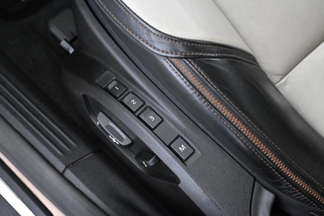 VOLVO V40 Cross Country 2013