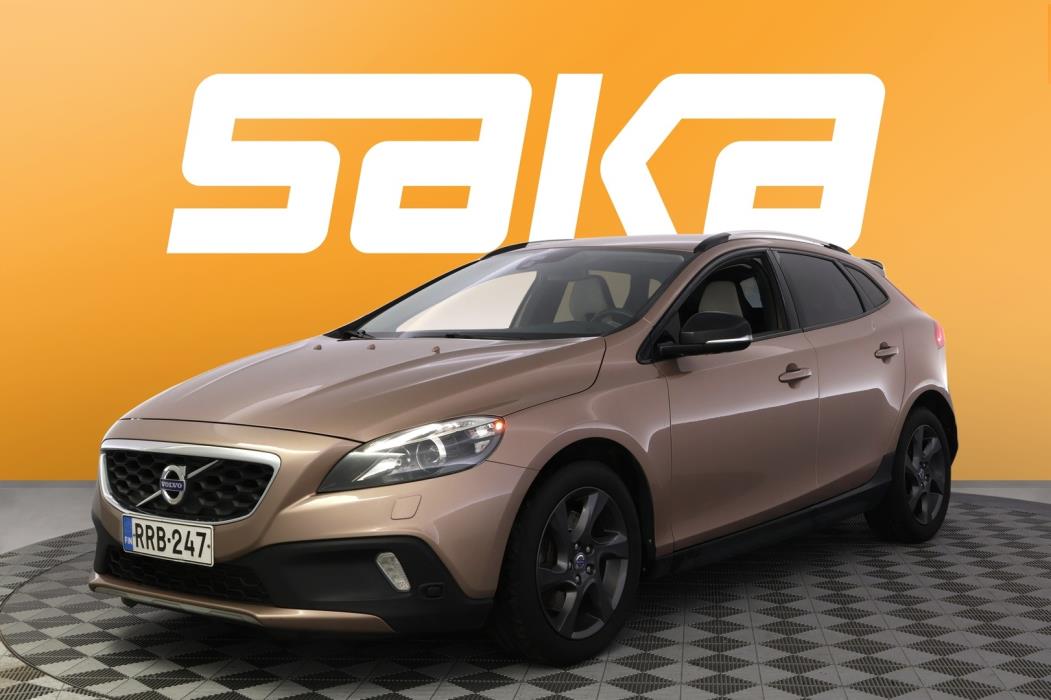 VOLVO V40 Cross Country 2013