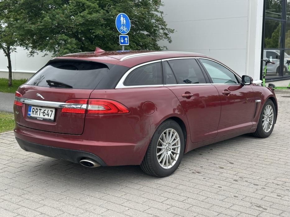 JAGUAR XF 2013