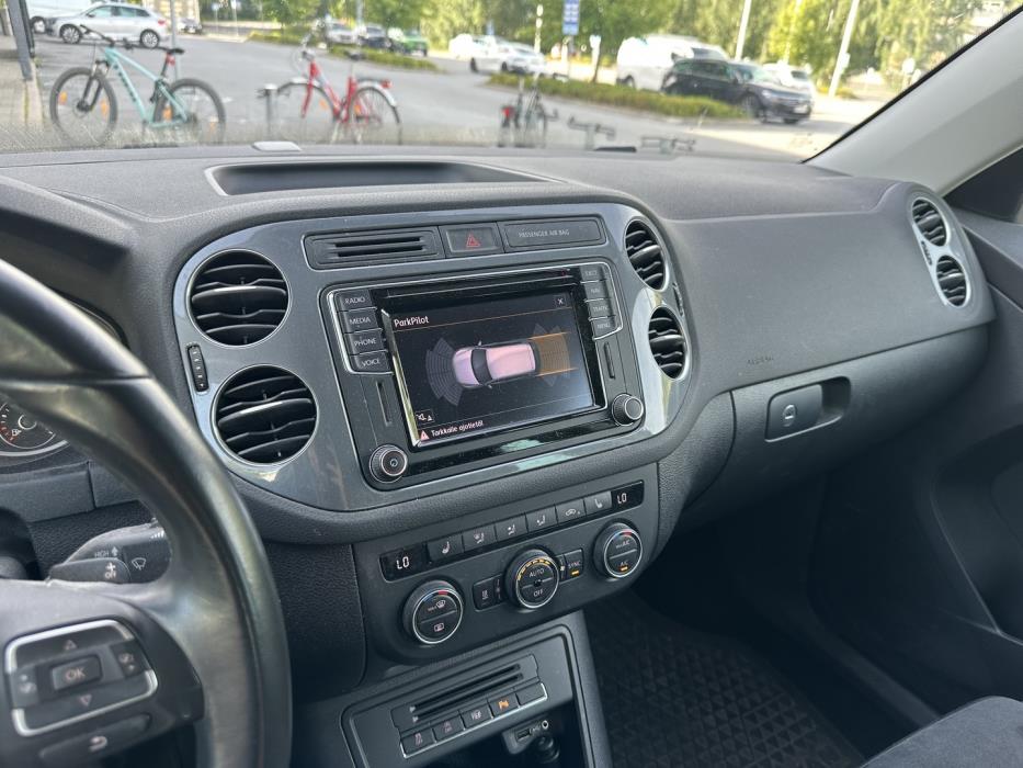 VOLKSWAGEN Tiguan 2016