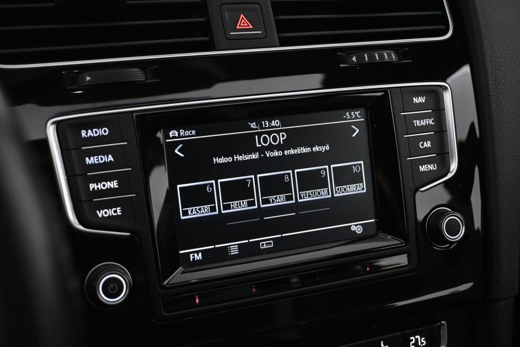 VOLKSWAGEN Golf 2014