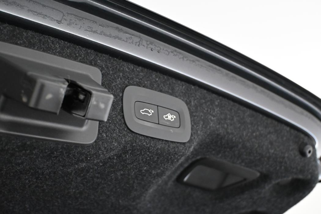 VOLVO S90 2017