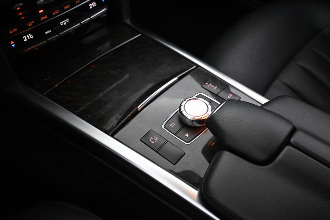 MERCEDES-BENZ E 2014