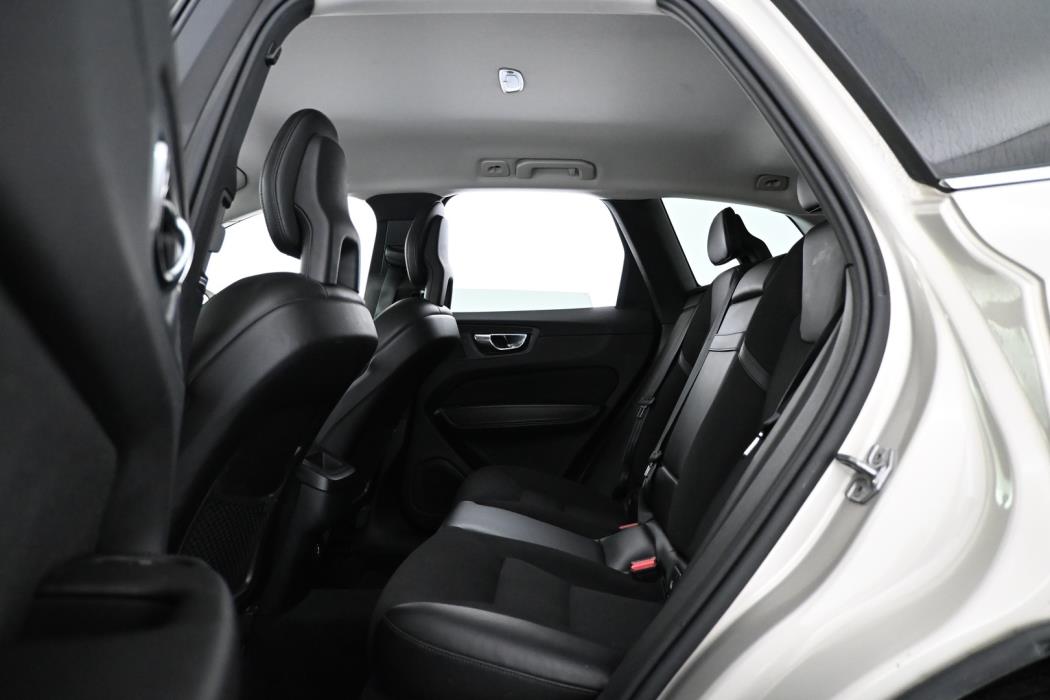 VOLVO XC60 2018