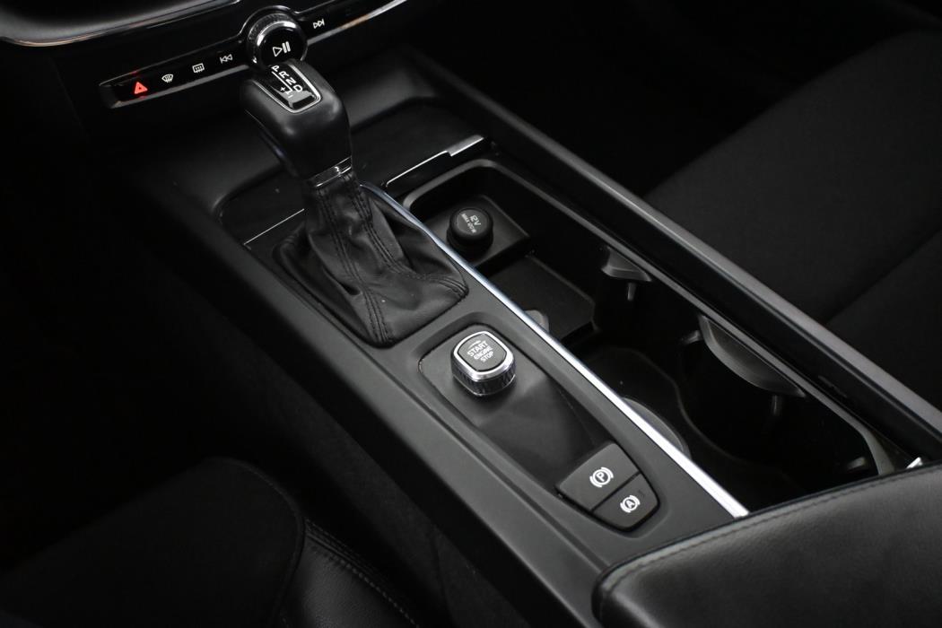 VOLVO XC60 2018