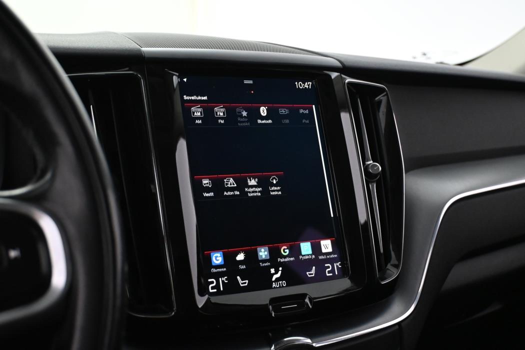 VOLVO XC60 2018