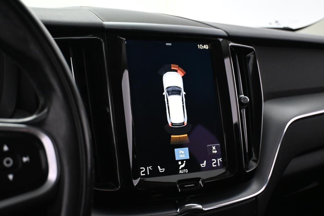 VOLVO XC60 2018