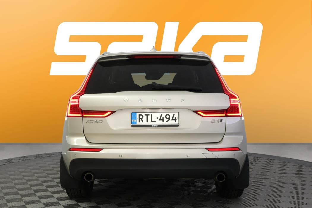 VOLVO XC60 2018