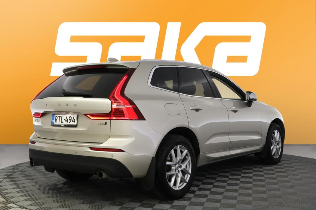 VOLVO XC60 2018