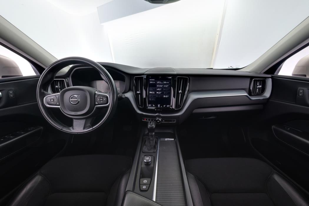 VOLVO XC60 2018