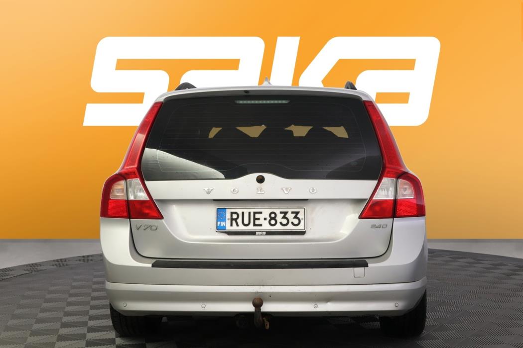 VOLVO V70 2009