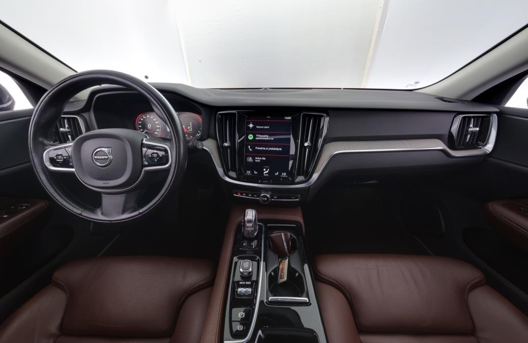 VOLVO V60 2019