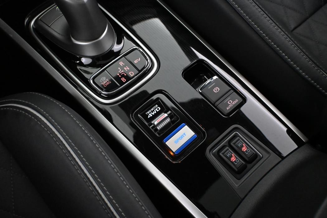 MITSUBISHI Outlander 2019