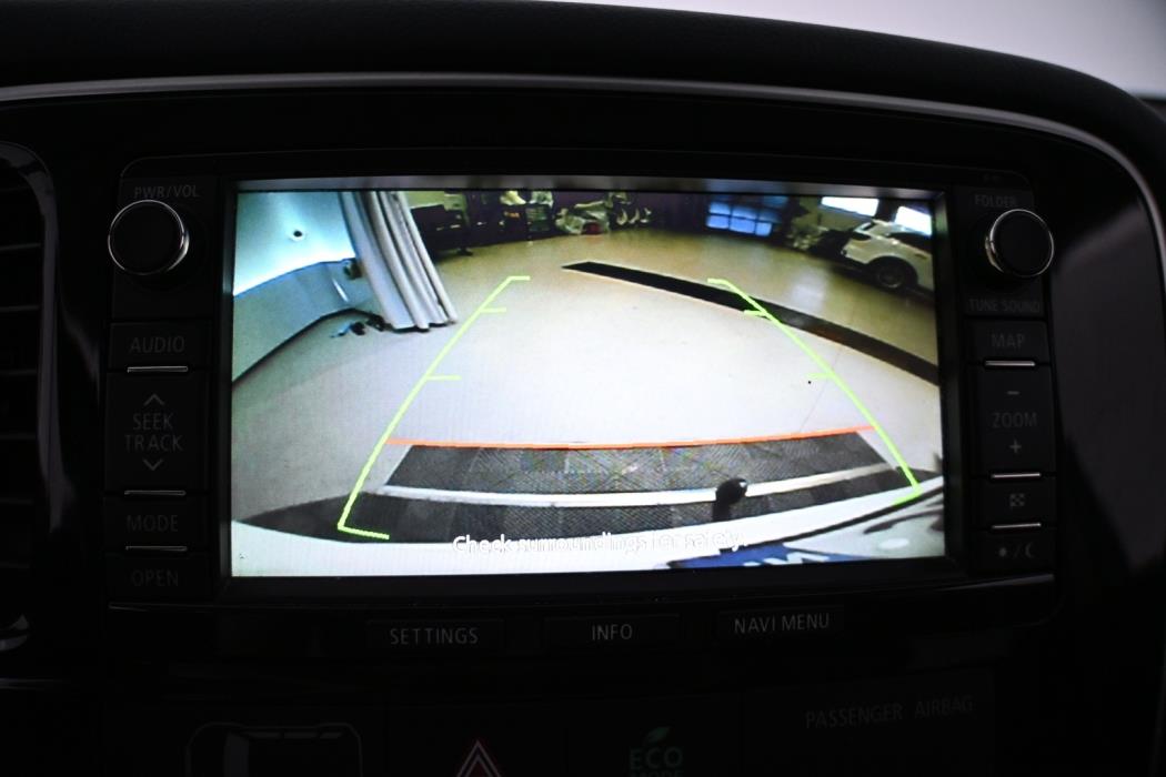 MITSUBISHI Outlander PHEV 2015