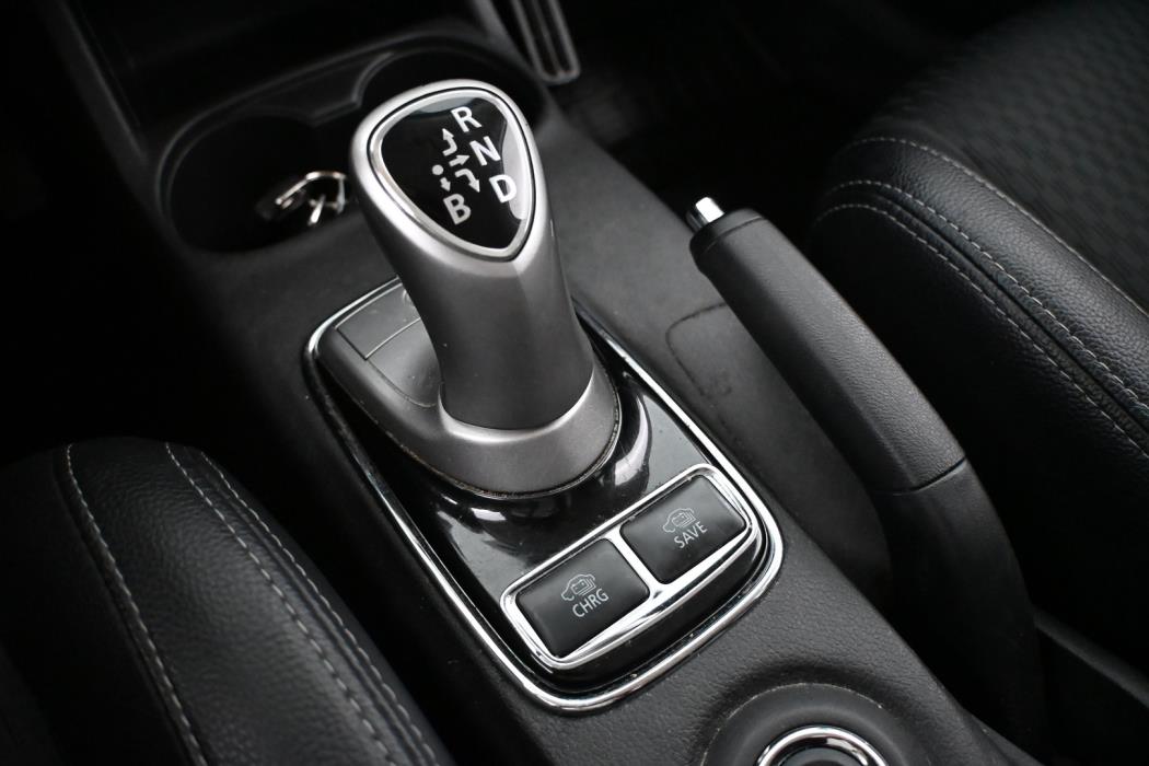 MITSUBISHI Outlander PHEV 2015