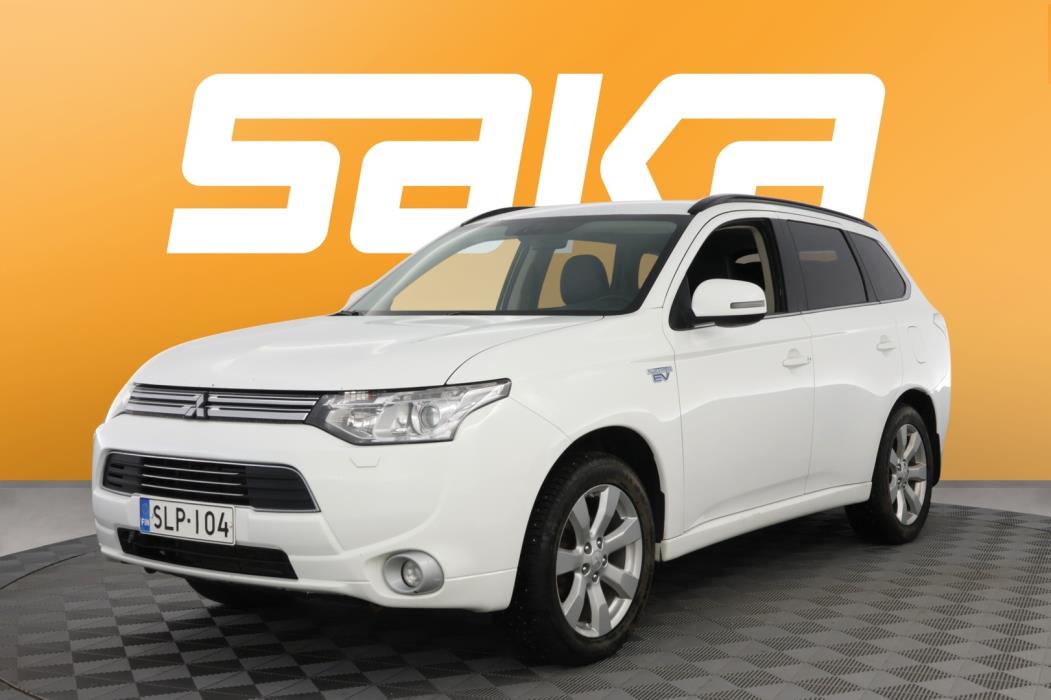 MITSUBISHI Outlander PHEV 2015