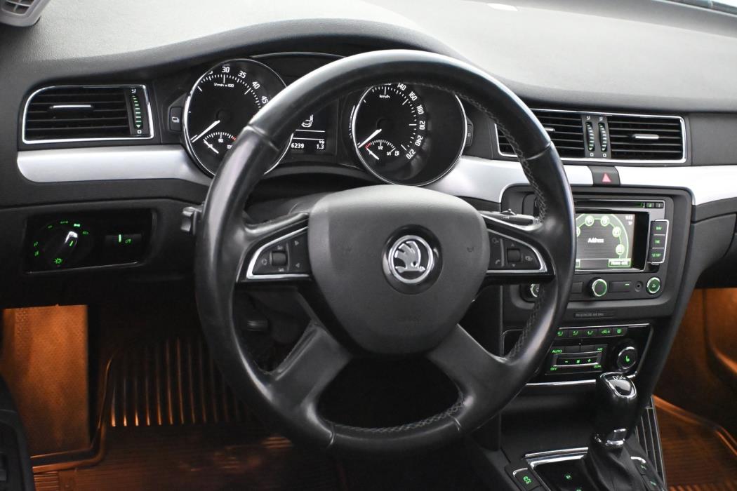 SKODA Superb 2015