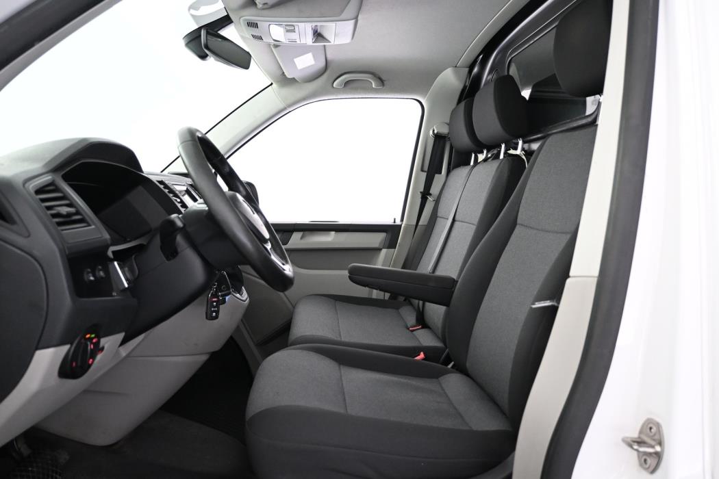 VOLKSWAGEN Transporter 2018